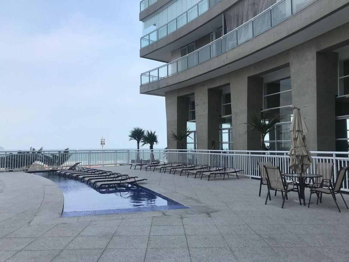 Apartamento Unlimited - Frente Ao Mar. Todo Mobiliado.